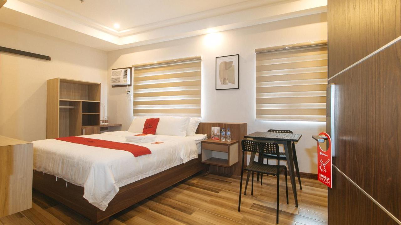 Reddoorz Plus @ Bez Tower And Residences San Juan San Juan  Buitenkant foto