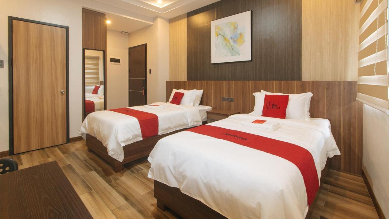 Reddoorz Plus @ Bez Tower And Residences San Juan San Juan  Buitenkant foto