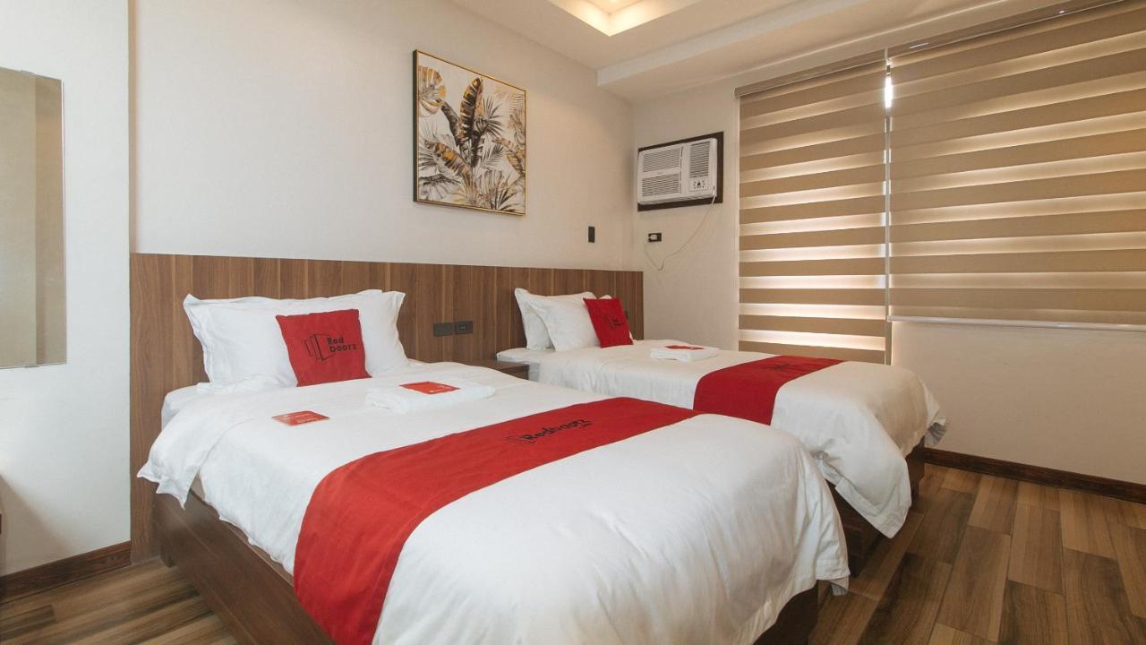 Reddoorz Plus @ Bez Tower And Residences San Juan San Juan  Buitenkant foto