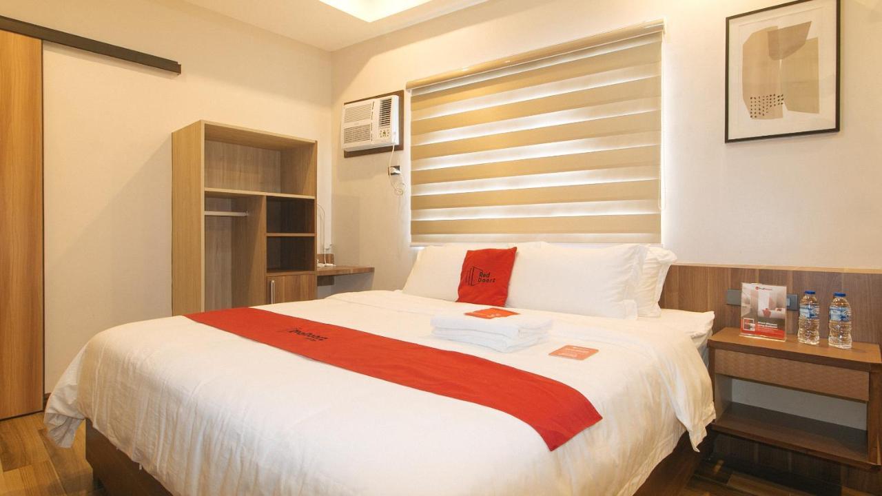 Reddoorz Plus @ Bez Tower And Residences San Juan San Juan  Buitenkant foto