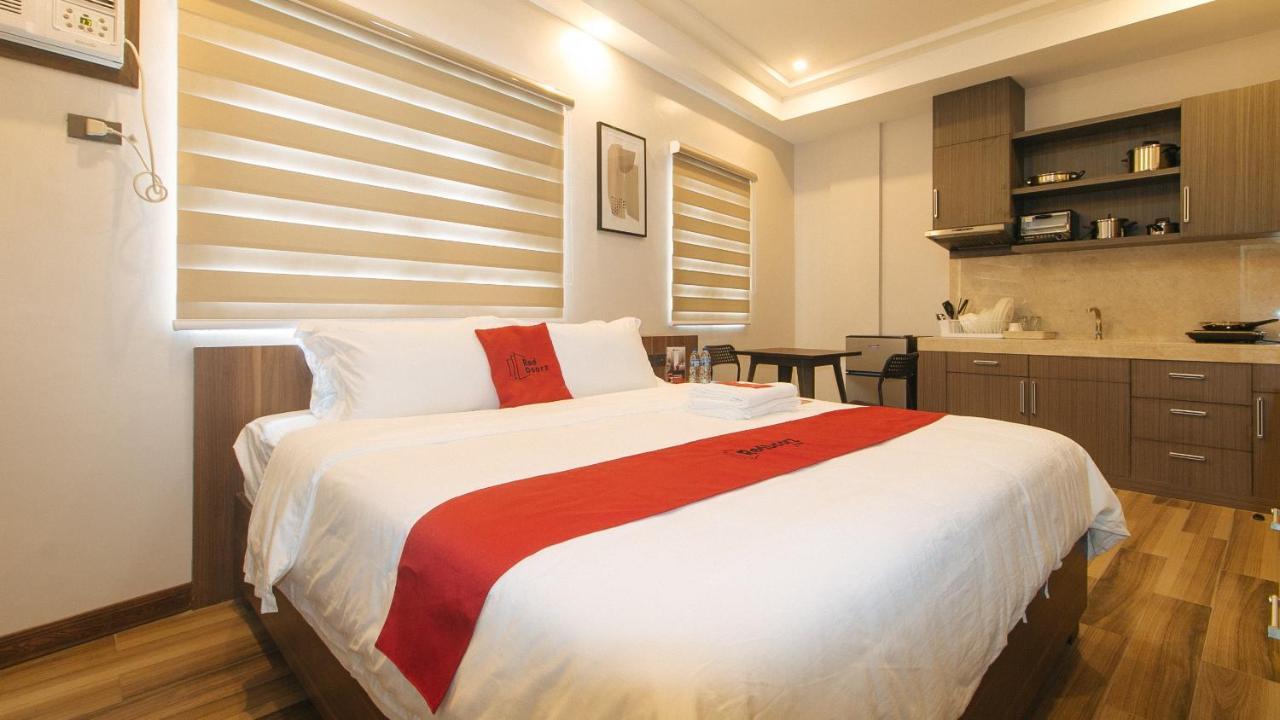 Reddoorz Plus @ Bez Tower And Residences San Juan San Juan  Buitenkant foto