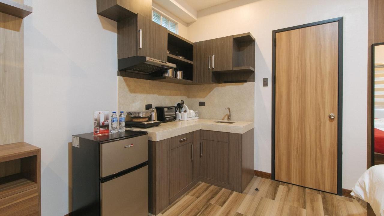 Reddoorz Plus @ Bez Tower And Residences San Juan San Juan  Buitenkant foto