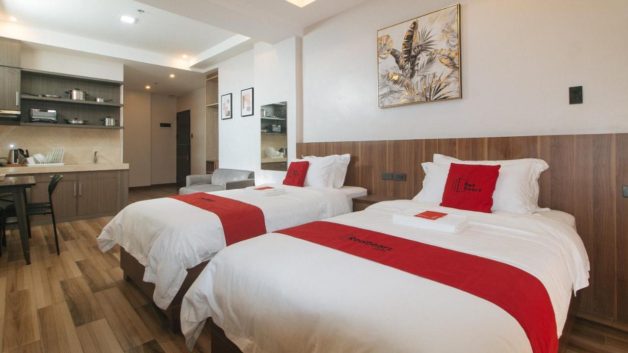Reddoorz Plus @ Bez Tower And Residences San Juan San Juan  Buitenkant foto